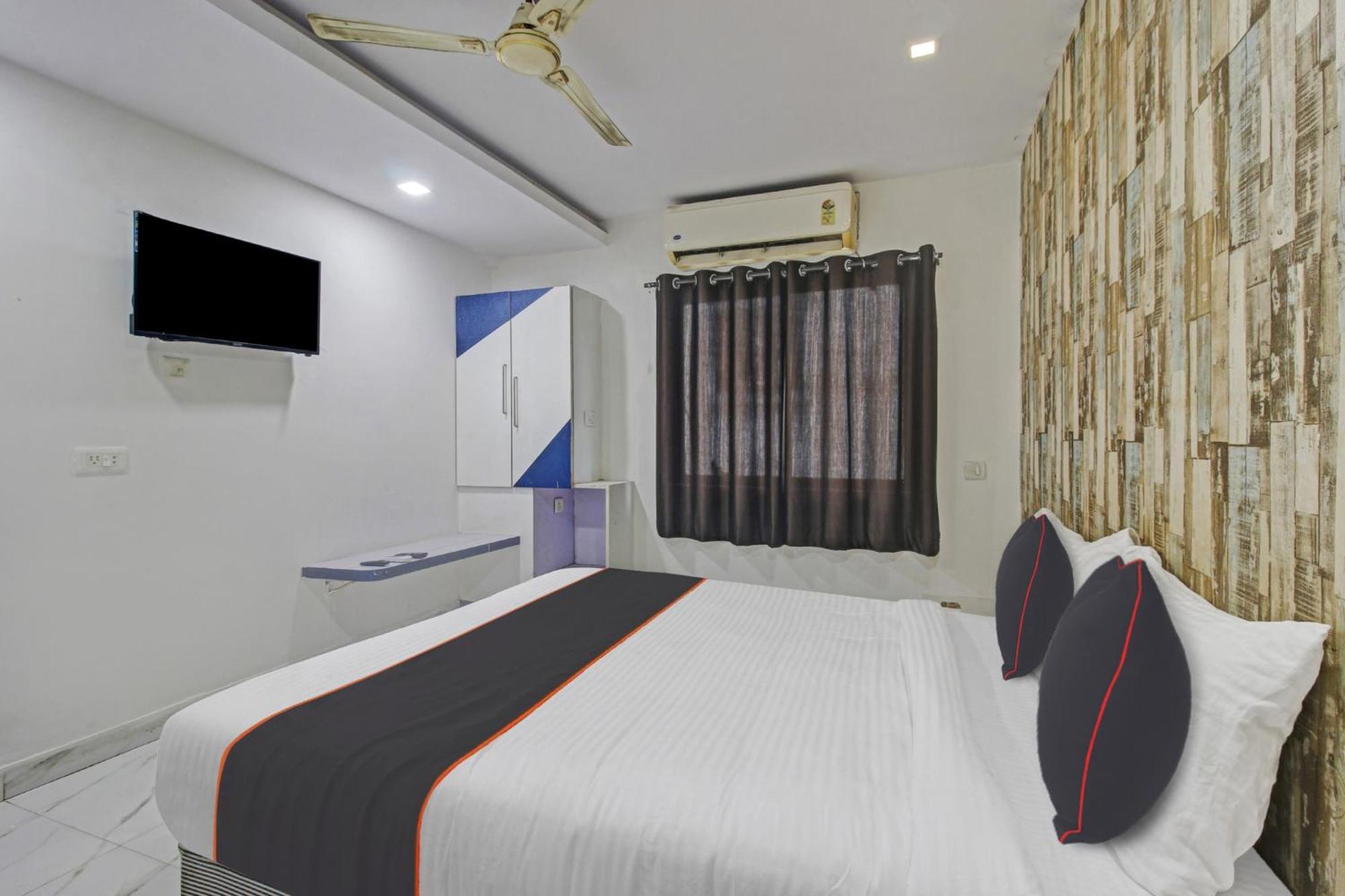 Collection O Sai Krupa Hotel Hyderabad Bagian luar foto
